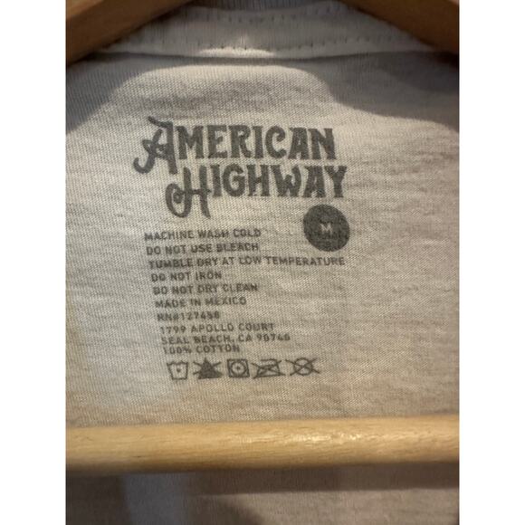 American Highway "Long Live Cowgirls" T - Picture 3 of 4